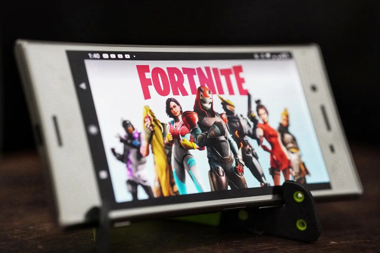 fortnite, video games, epic games, phone