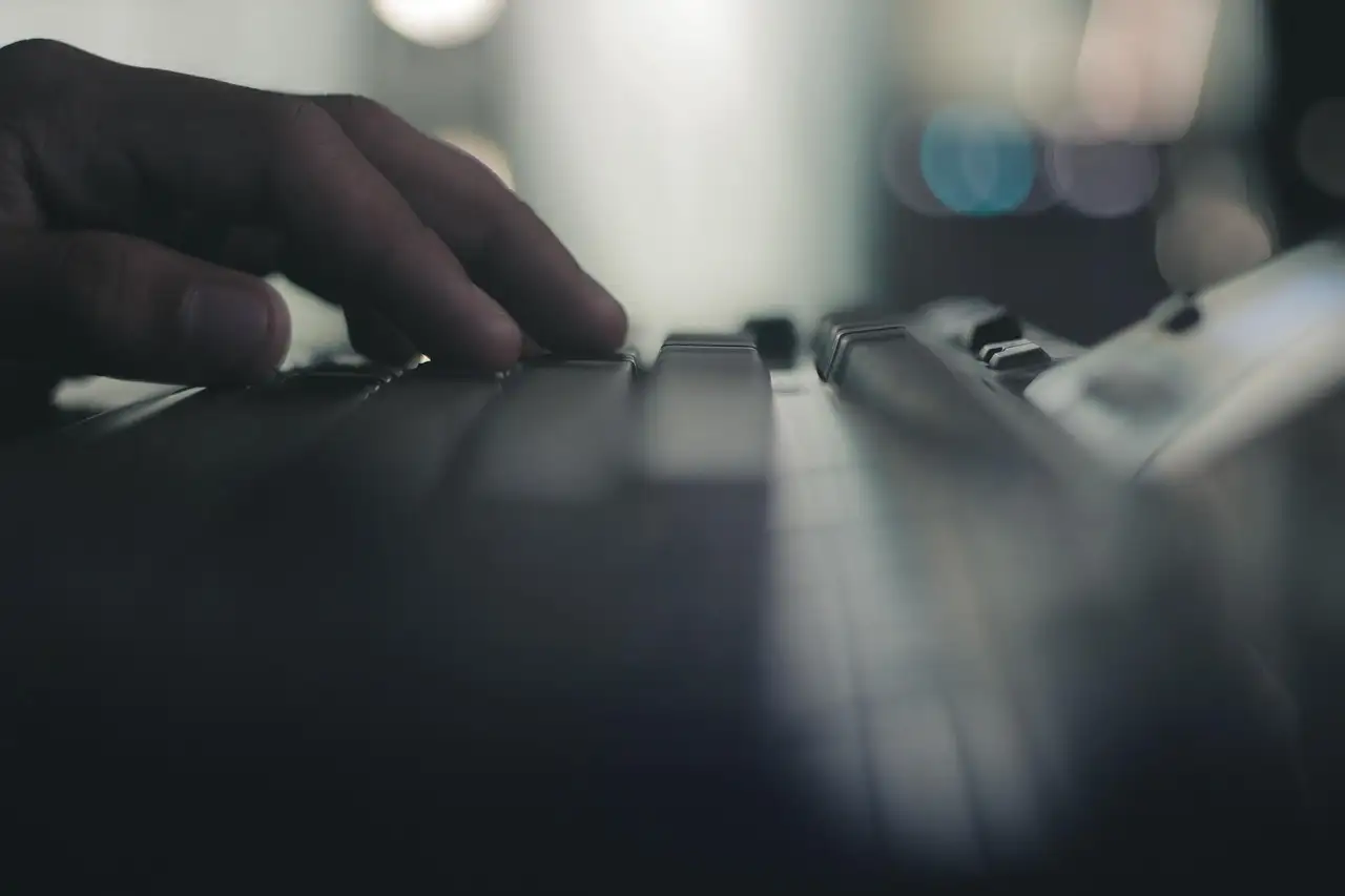 computer, computer keyboard, gaming, hand