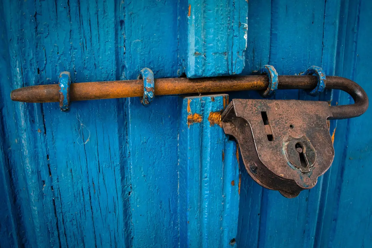 door, lock, blue door, rusted