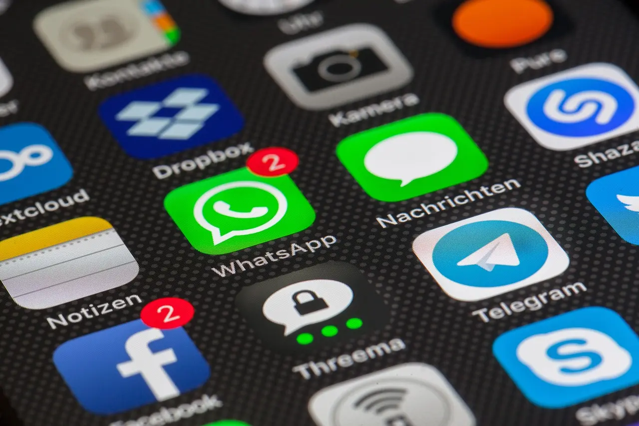 internet, whatsapp, smartphone, communication