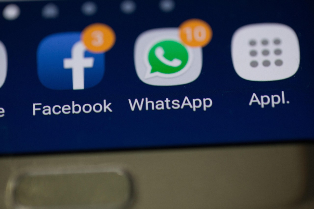 Use Two Facebook Accounts